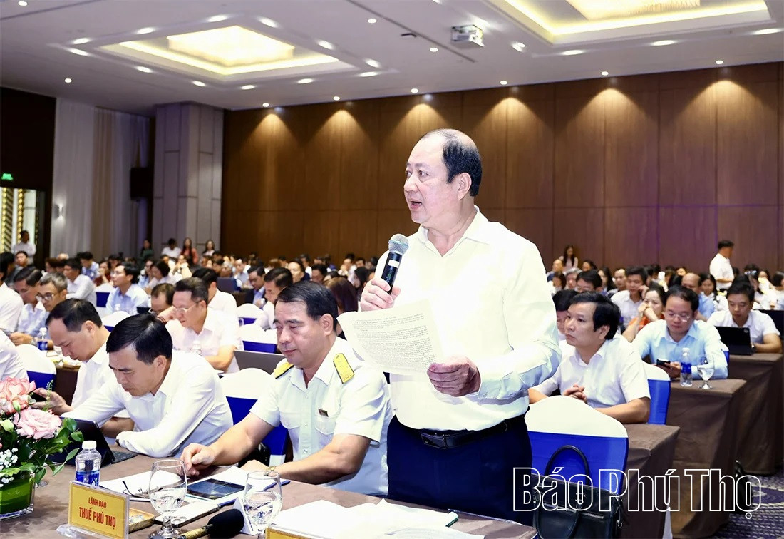 Trưởng Ban Quản lý các khu công nghiệp tỉnh trả lời kiến nghị của doanh nghiệp
