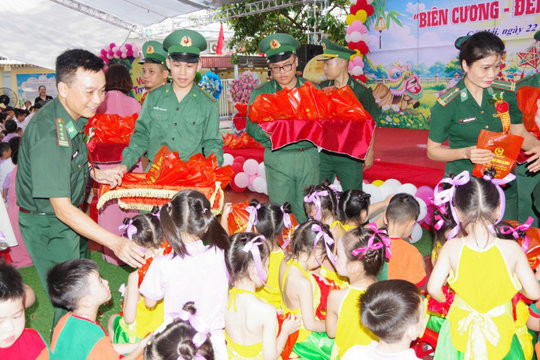 xuân biên cương