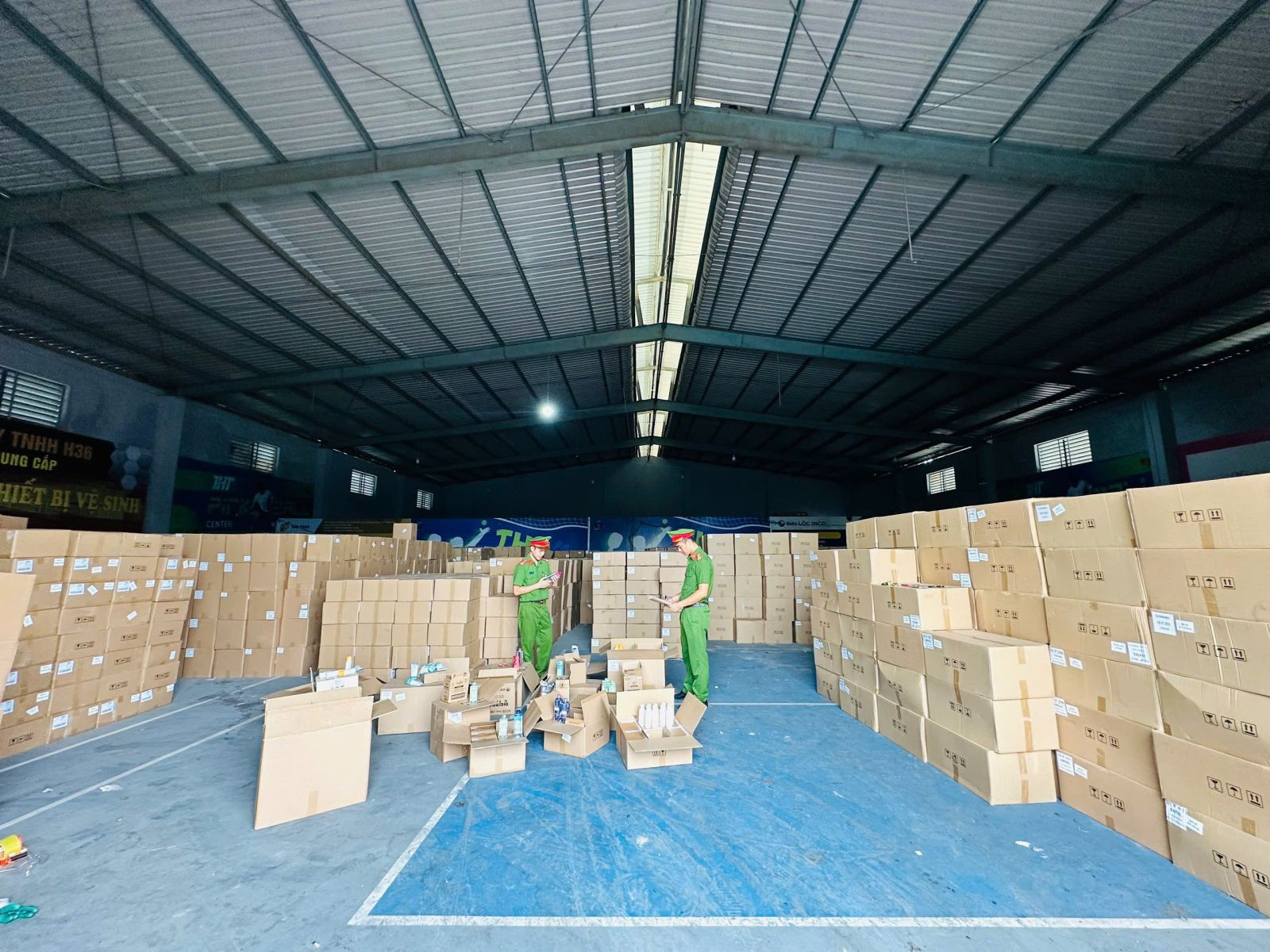 khohang-032f70ec205566dca833e0db1ae4796c.jpg