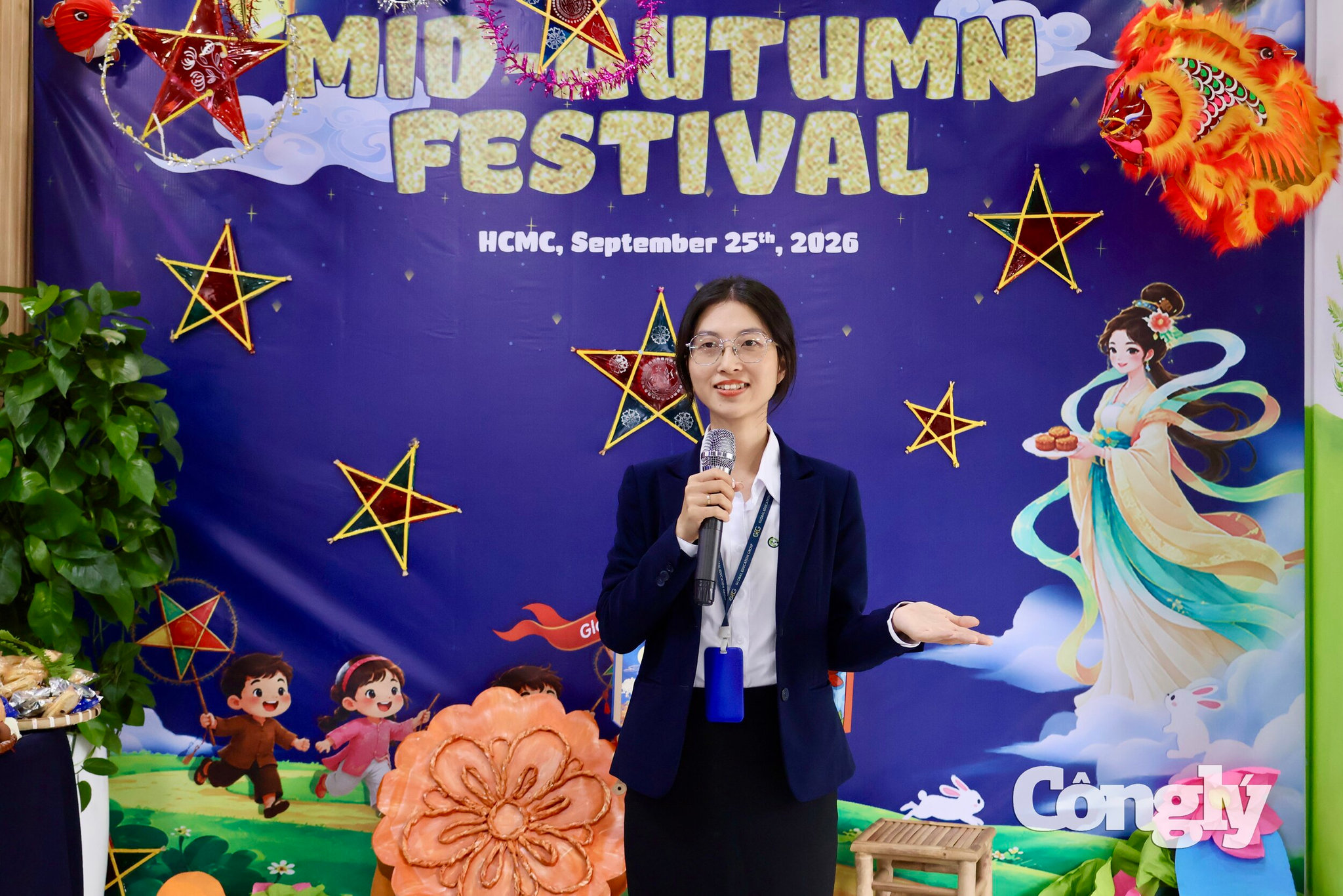 Chị Elisa 1
