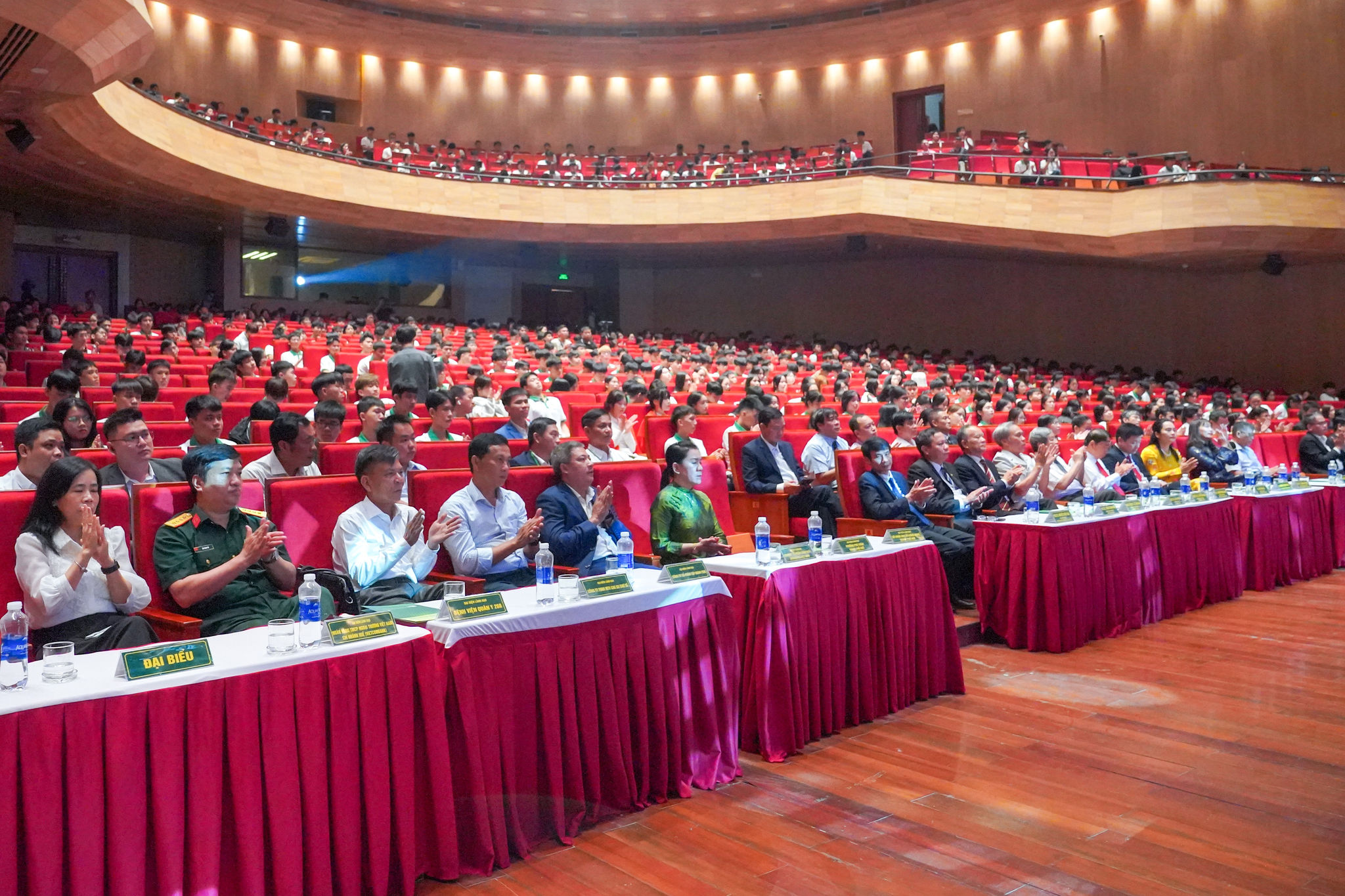 Đại học Nông Lâm (2)