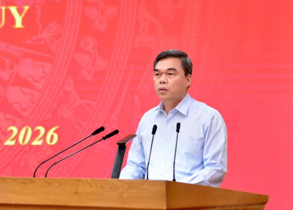 Đồng chí Ma Thế Hồng, Phó Bí thư Tỉnh ủy, Chủ tịch Ủy ban MTTQ Việt Nam tỉnh phát biểu chỉ đạo Hội nghị.
