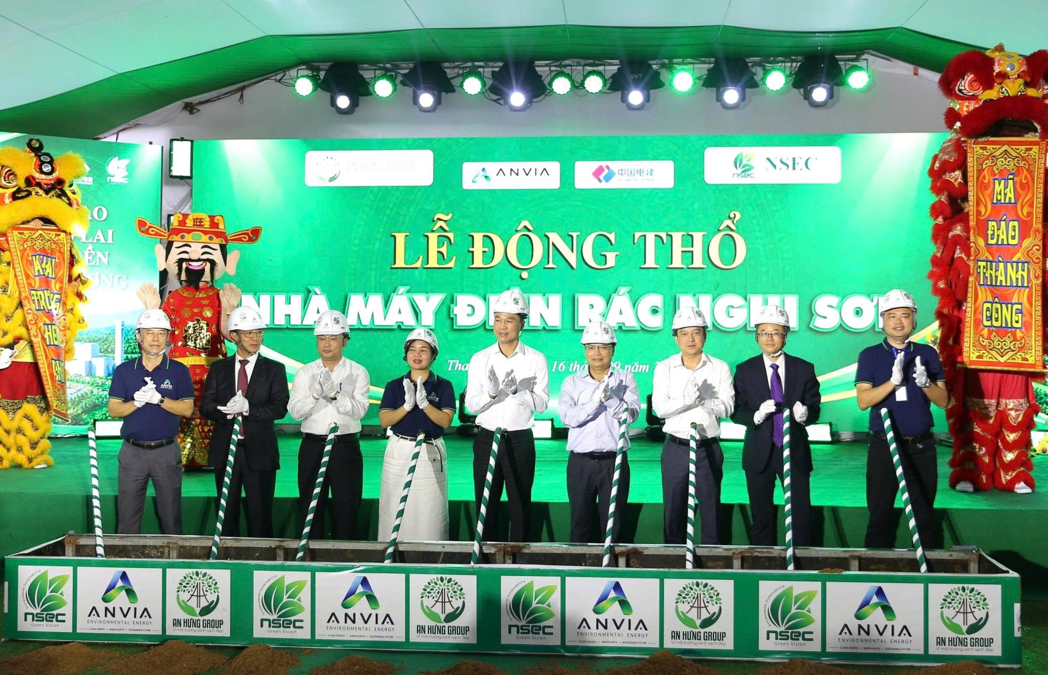 duanracthai-f90cf177a7ac38fc5e3a3ed46239cfbe.jpg