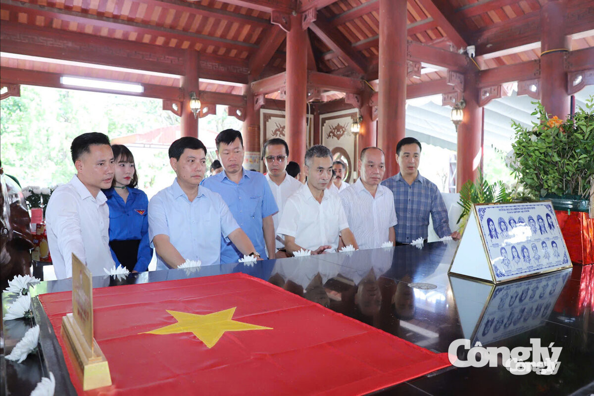 hanh trinh cong ly anh 8