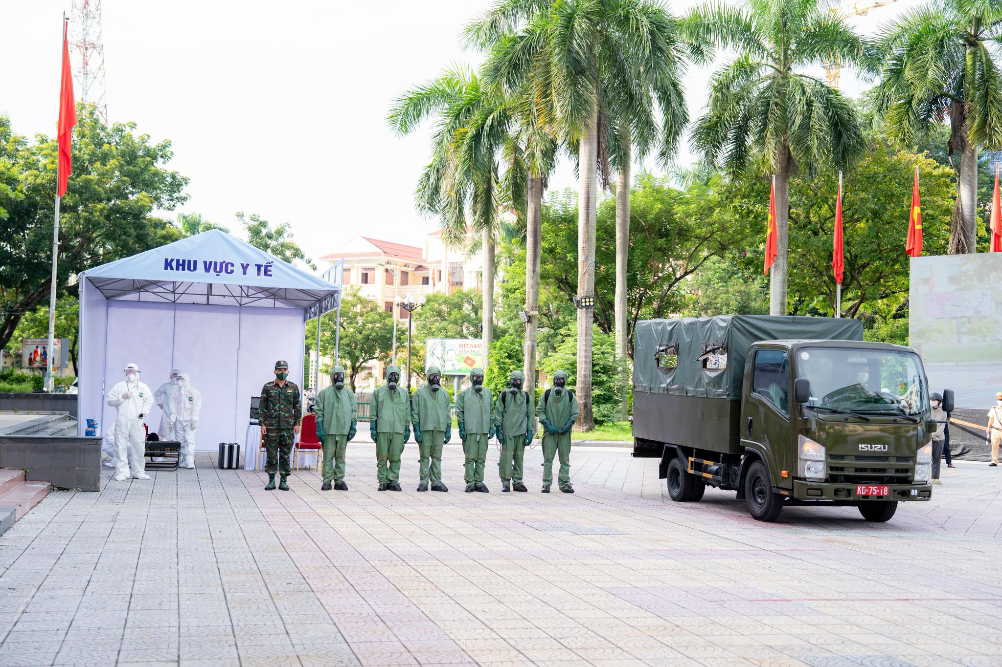 phóng xạ (2)