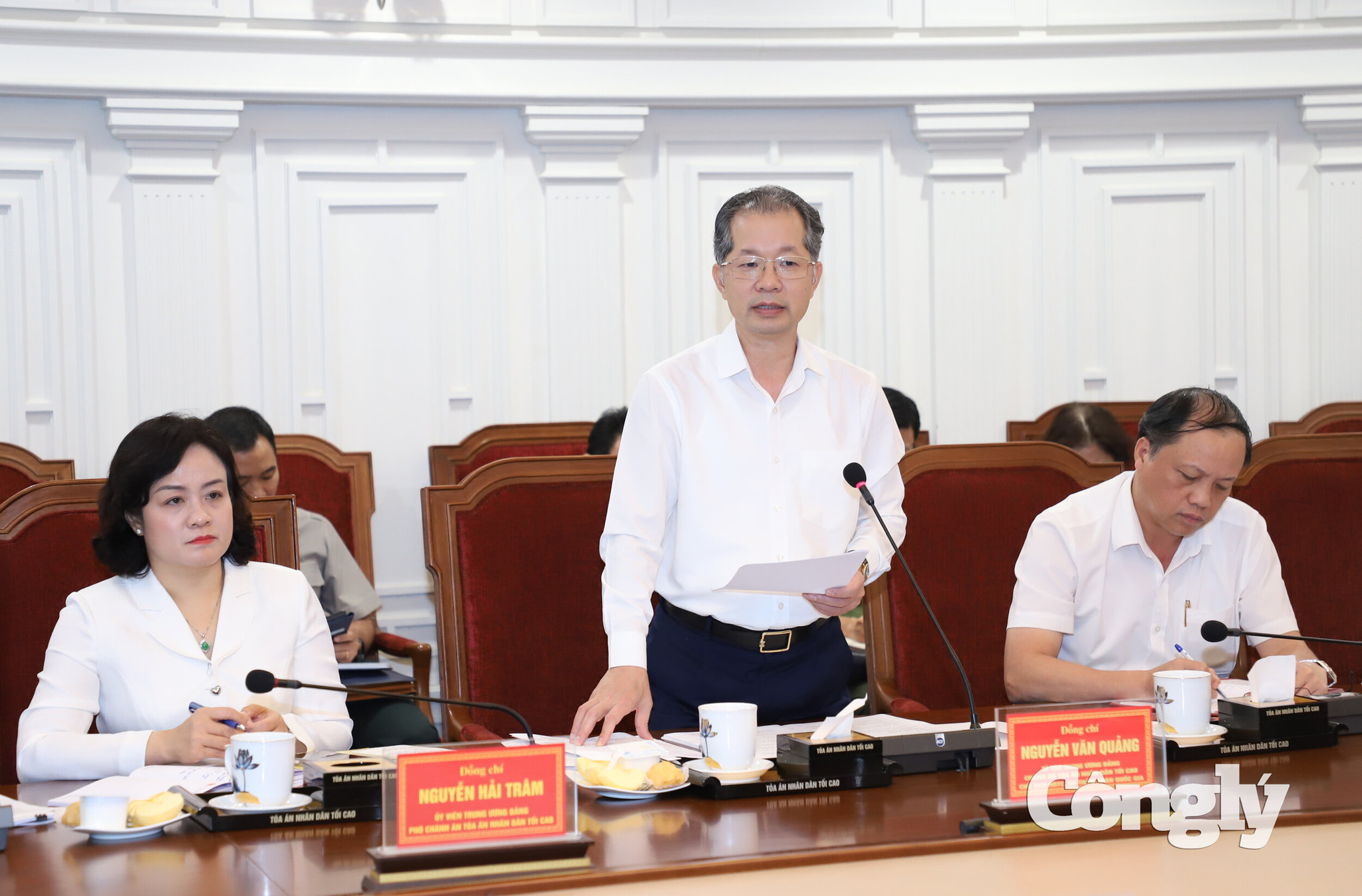 Hồ sơ án