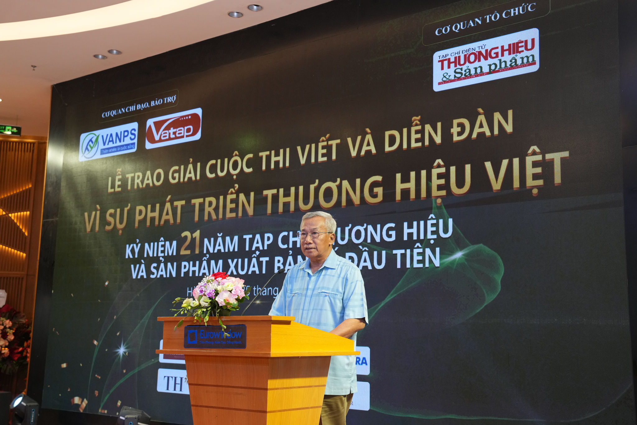 TS Trần Hồng Hà phát biểu đề dẫn