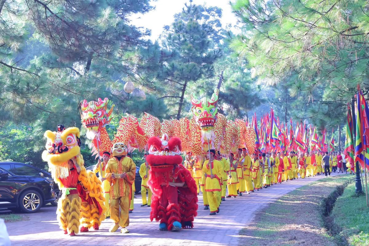 Anh hùng dân tộc Nguyễn Trãi