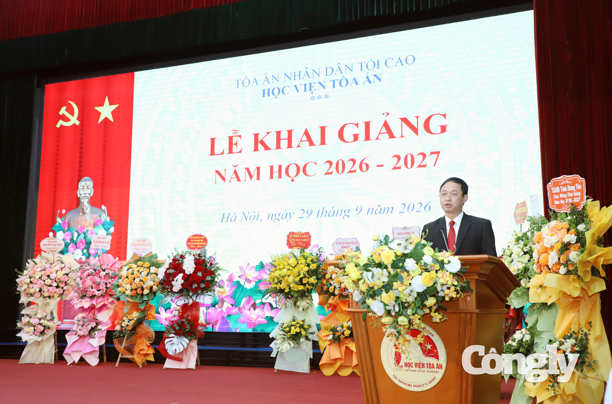 Hoc-vien-Toa-an-khai-giang (11)