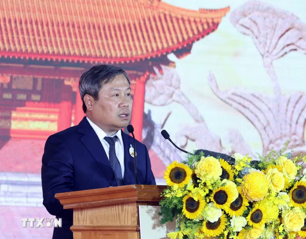 ttxvn_tong-bi-thu-chu-tich-nuoc-to-lam-du-le-khoi-cong-dien-kinh-thien-9.jpg