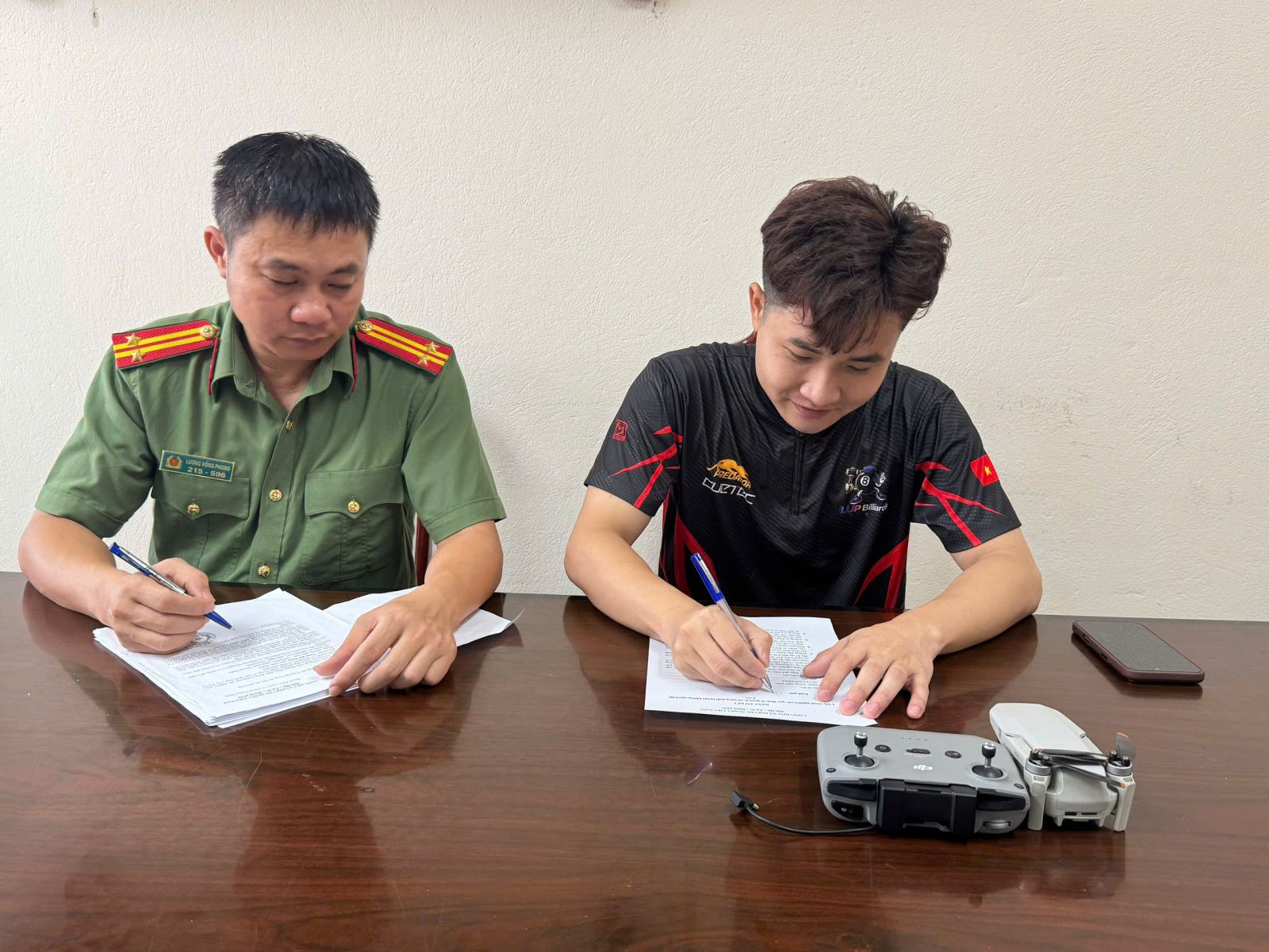 tuyentruyen-ee140f5ff7fe973b6b03bf63e3b5de66.jpg
