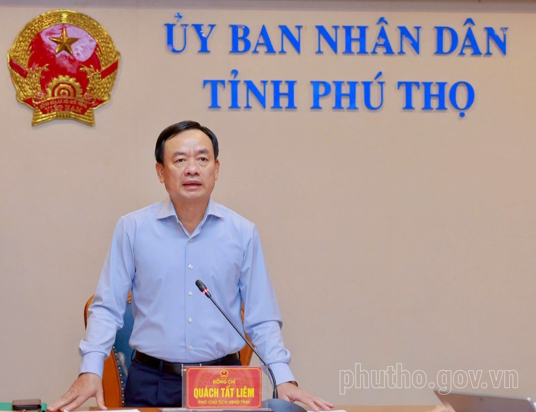 Phó Chủ tịch UBND tỉnh Phú Thọ Quách Tất Liêm phát biểu tại hội nghị