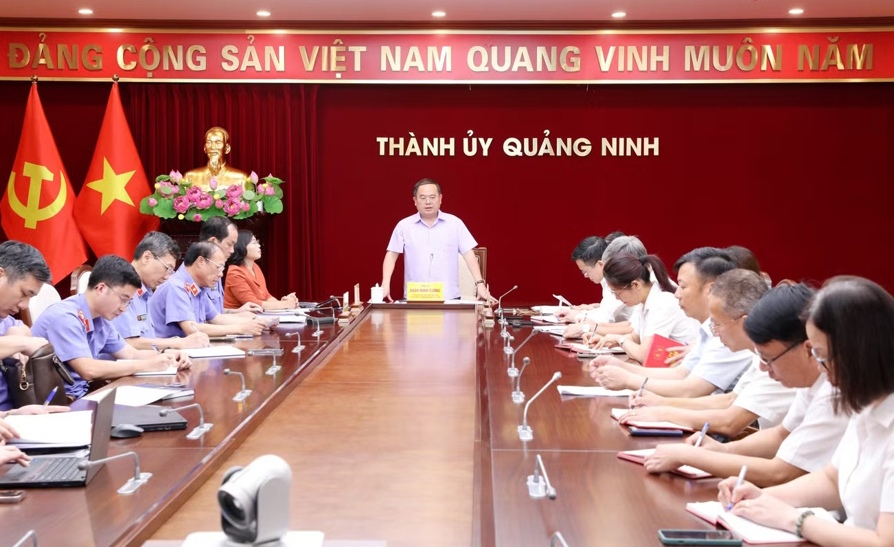 Bí thư Quản Minh Cường