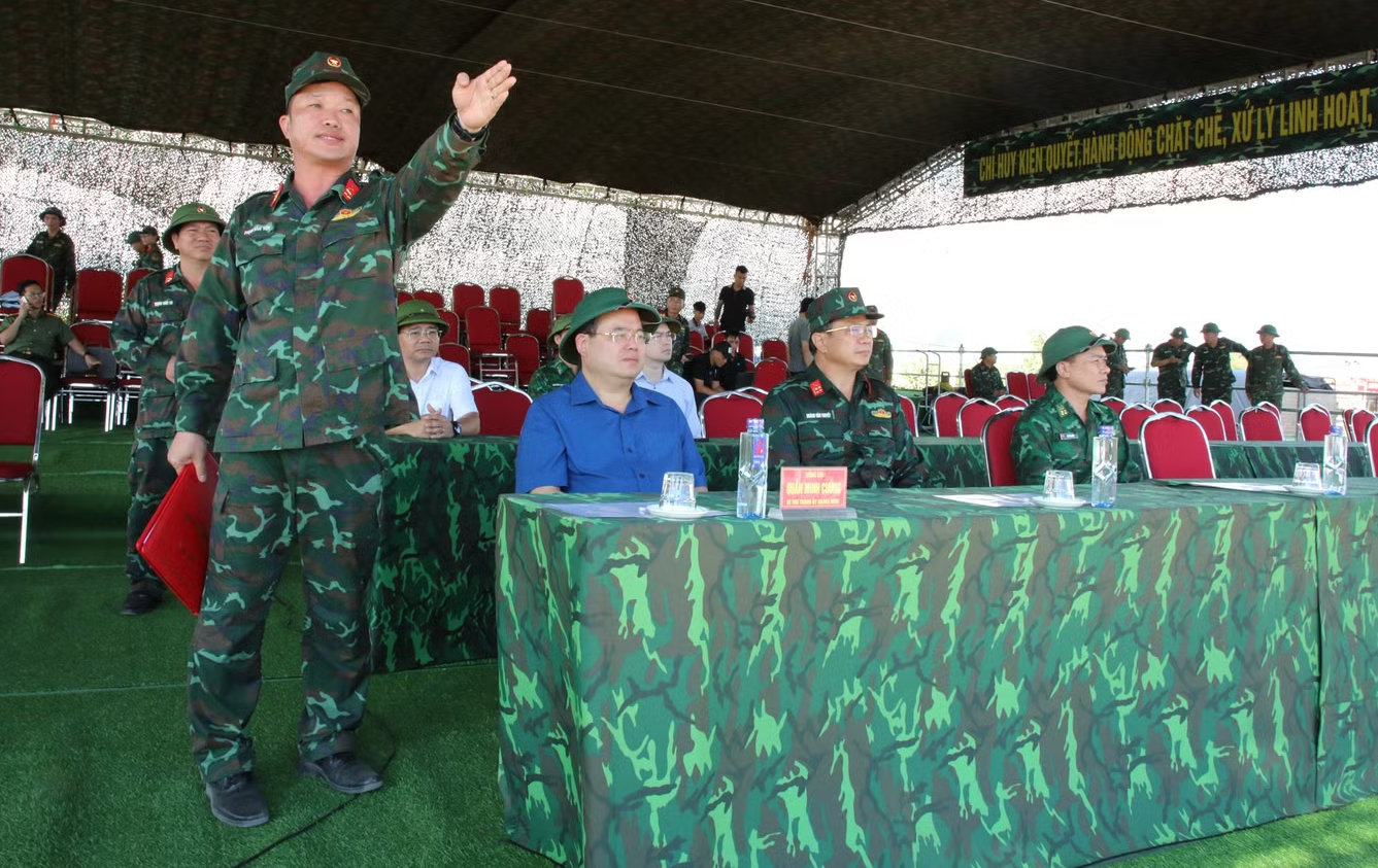chỉ đạo diễn tập
