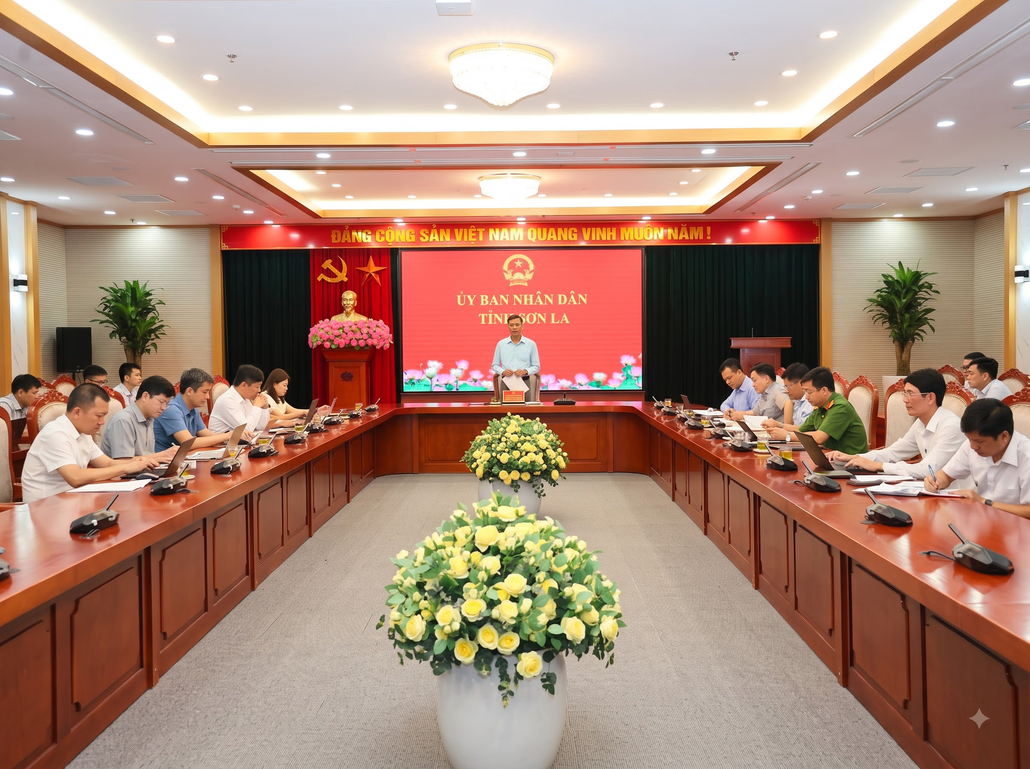 Tổ công tác số 2 UBND tỉnh Sơn La tháo gỡ vướng mắc đối với các dự án nông nghiệp, môi trường và công thương.