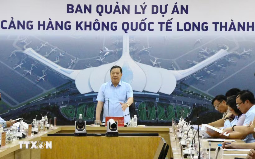 Phó Thủ tướng Thường trực Phạm Gia Túc phát biểu tại buổi làm việc. (Ảnh: Công Phong/TTXVN)