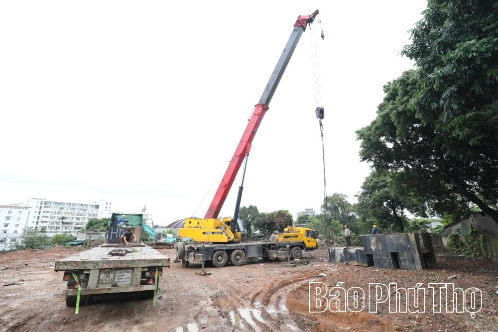 Chủ đầu tư huy động nhân lực, máy móc, đẩy nhanh tiến độ thi công Khu nhà ở xã hội tại phường Thanh Miếu, tỉnh Phú Thọ