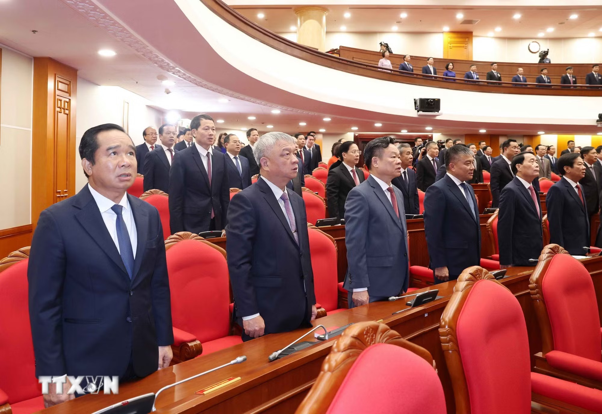 ttxvn_0510-khai-mac-hoi-nghi-lan-thu-4-ban-chap-hanh-trung-uong-dang-6056.jpg