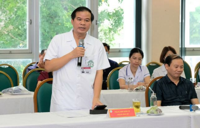 PGS.TS. Đào Xuân Cơ tại một hoạt động chuyên môn, đào tạo của Bệnh viện Bạch Mai. Ảnh Bệnh viện Bạch Mai.