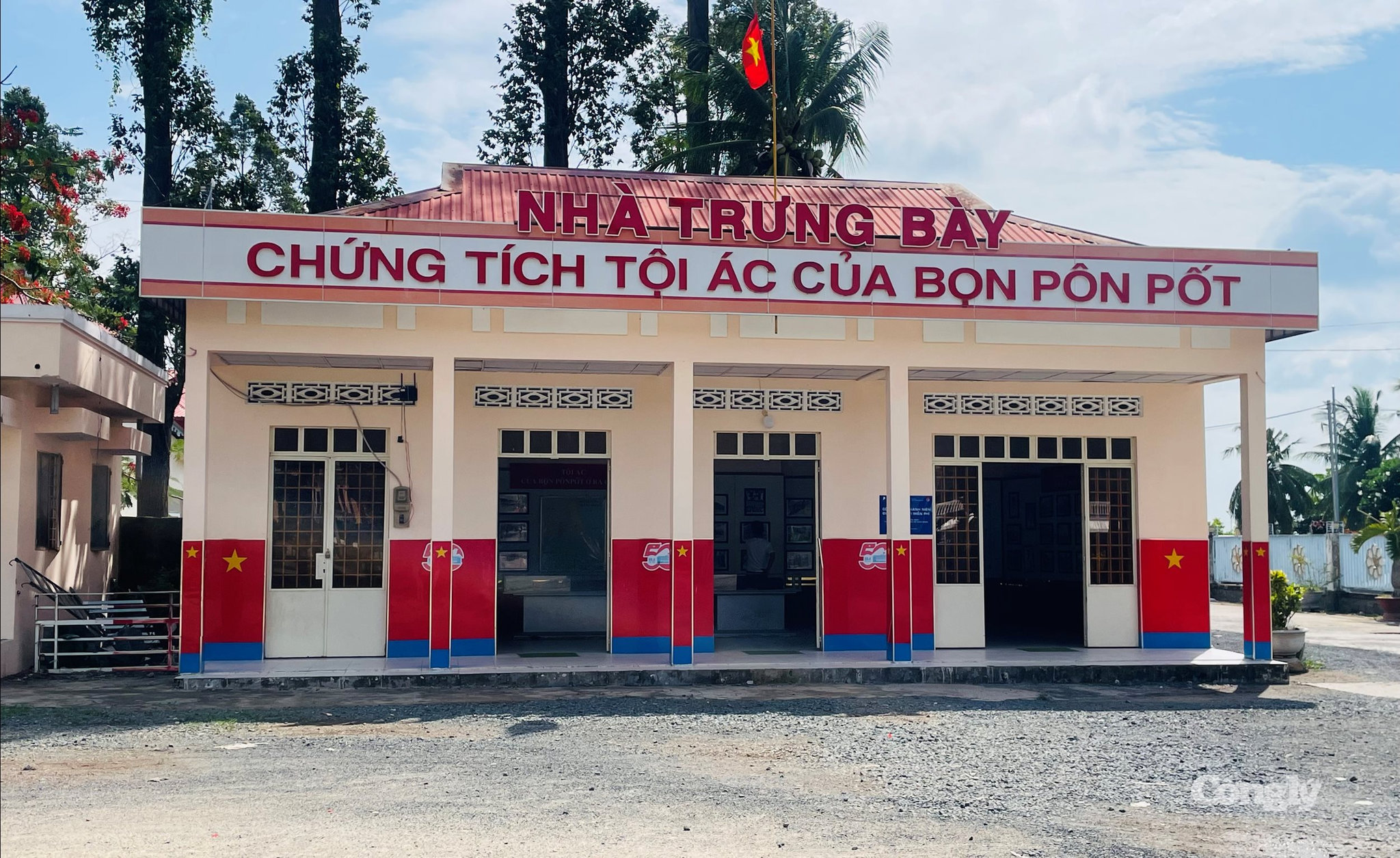 Nhà trưng bày chứng tích tội ác của bọn Pol Pot