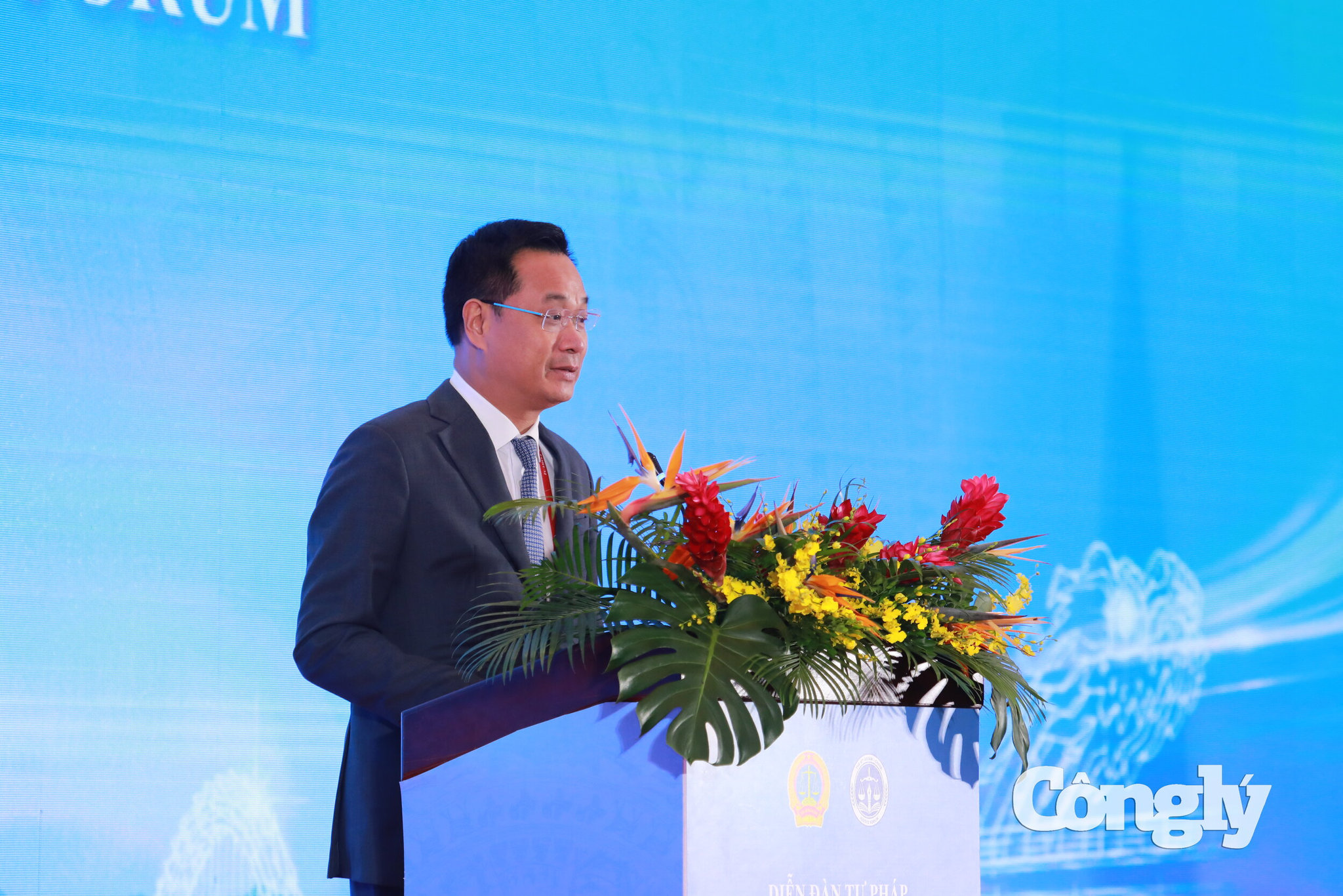 khai-mac-dien-dan5711.jpg