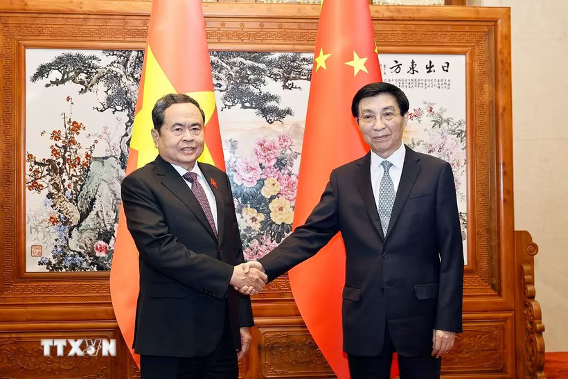 Chủ tịch Quốc hội Trần Thanh Mẫn hội kiến Chủ tịch Chính hiệp toàn quốc Trung Quốc Vương Hộ Ninh. (Ảnh: Doãn Tấn/TTXVN)