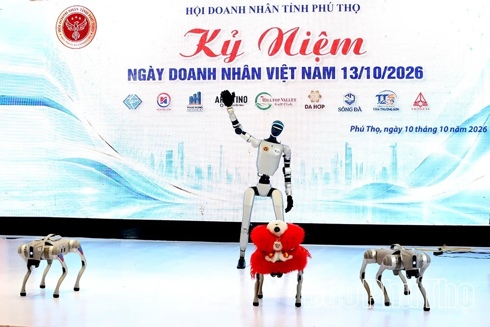 Tiết mục trình diễn robot thông minh tại chương trình gây ấn tượng mạnh