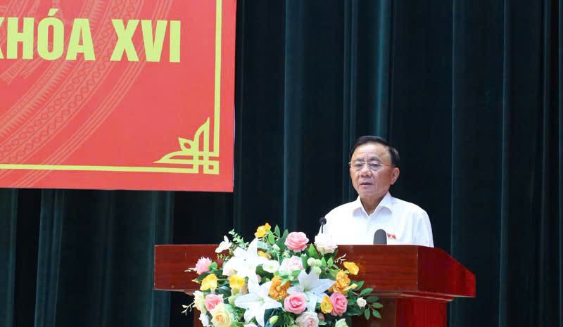 Thường trực Ban Bí thư Trần Cẩm Tú phát biểu tại hội nghị tiếp xúc cử tri Đà Nẵng trước Kỳ họp thứ hai, Quốc hội khóa XVI.