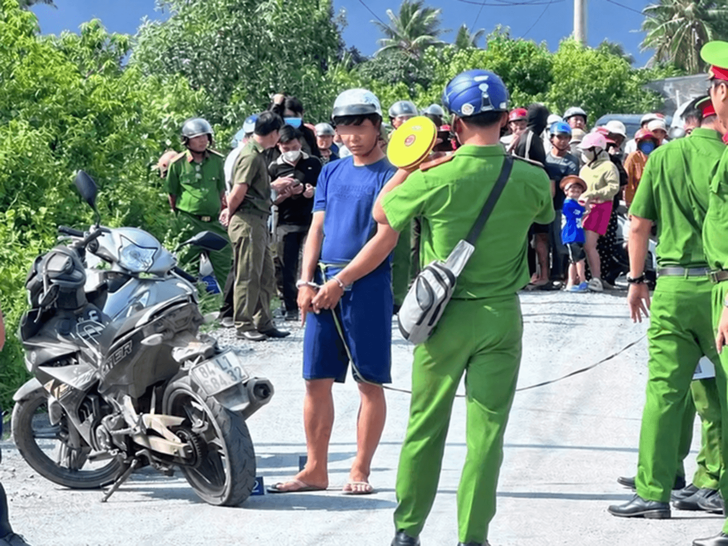 ảnh mới lê chí tưởng