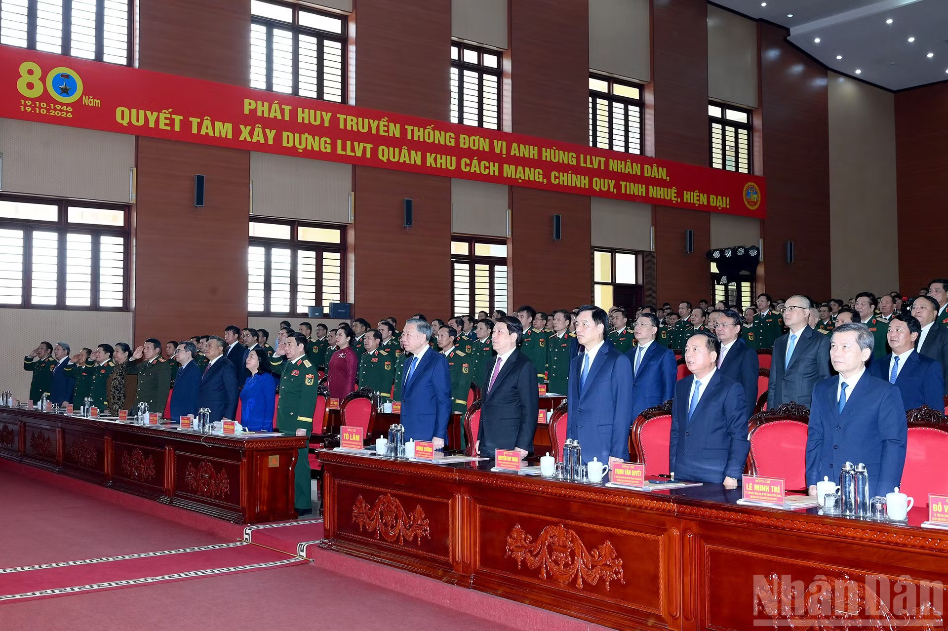 ndo_br_a4-bnd-8096.jpg