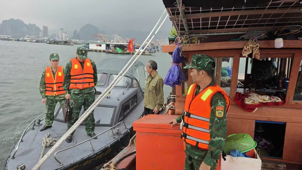 chống khai thác IUU