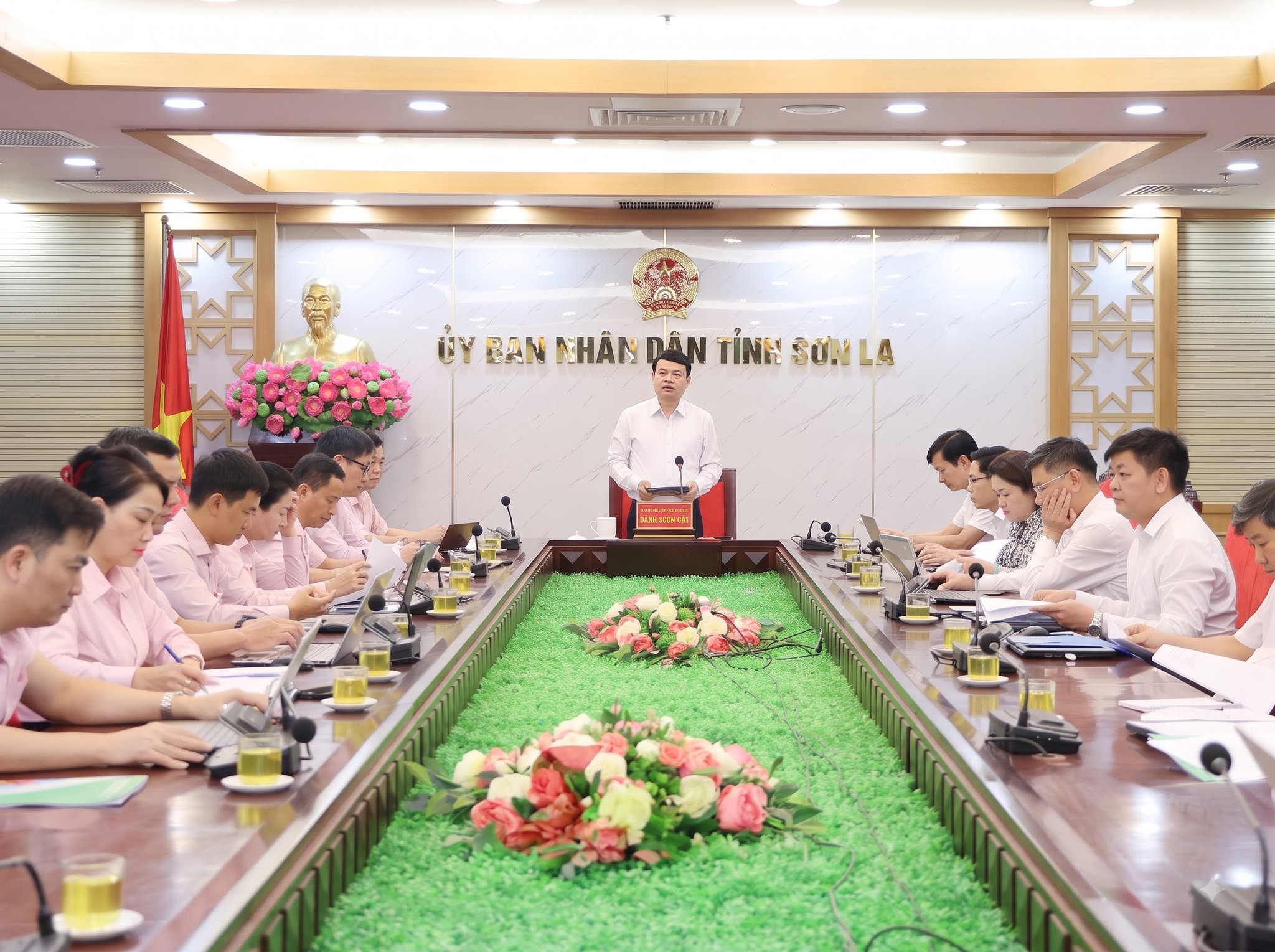 Phiên họp thường kỳ Ban đại diện HĐQT NHCSXH tỉnh Sơn La