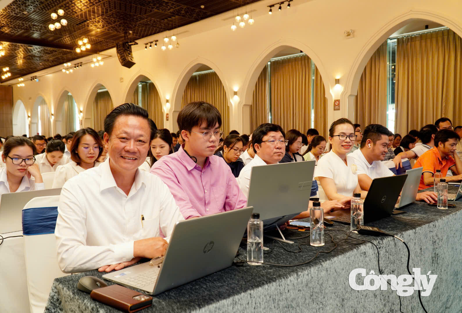 Các đại biểu tham dự Lễ bế mạc Hội nghị tập huấn Nền tảng Quản lý án toàn trình đợt 2.