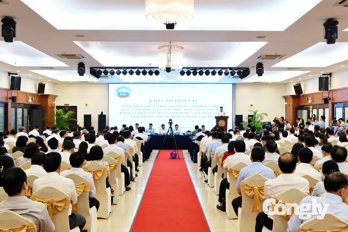 Toàn cảnh phiên họp.