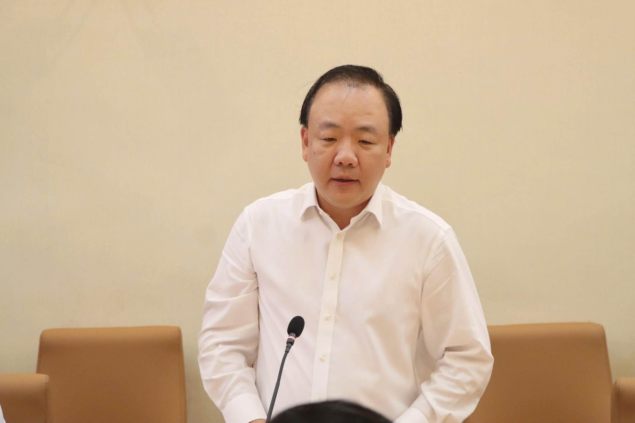 Ông Trần Hữu Linh, Cục trưởng Cục Quản lý và Phát triển thị trường trong nước phát biểu tại sự kiện. 