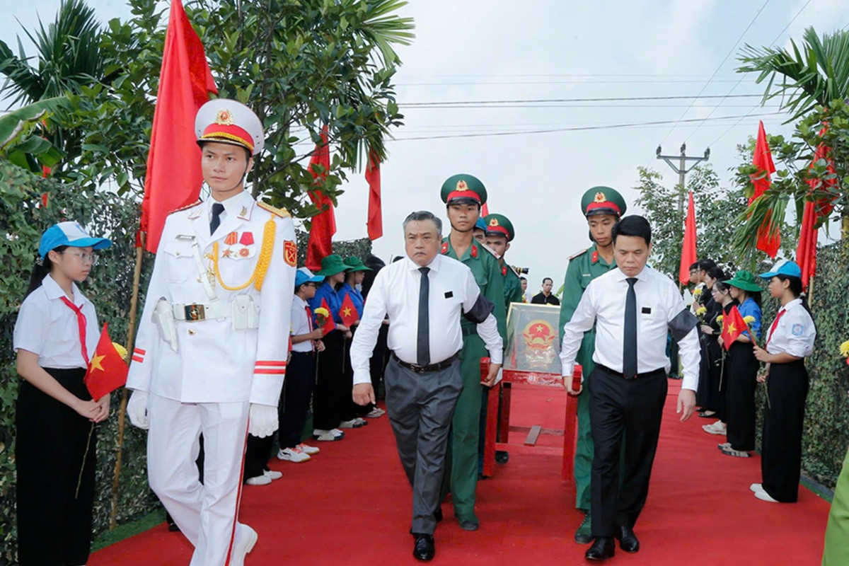 hài cốt liệt sĩ