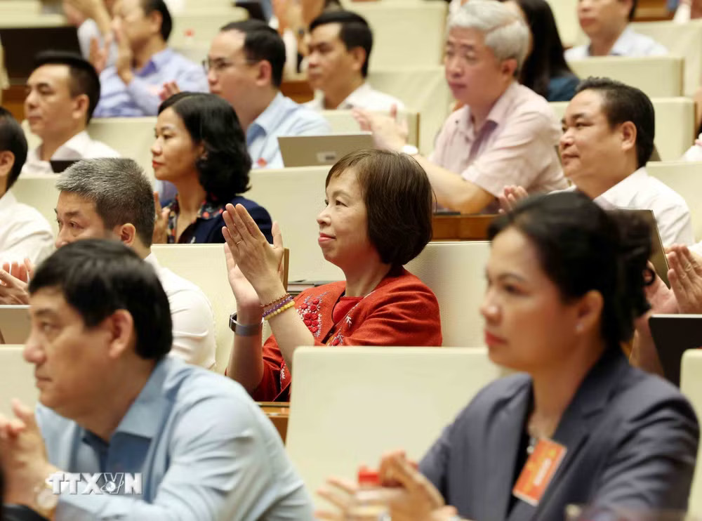 Các đại biểu dự hội nghị tại điểm cầu Trung tâm - Phòng họp Diên Hồng, Nhà Quốc hội (Hà Nội). (Ảnh: Phương Hoa/TTXVN) ttxvn-dien-hong.jpg