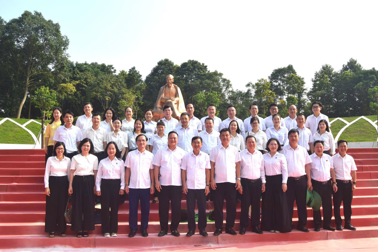 tuỏng niem