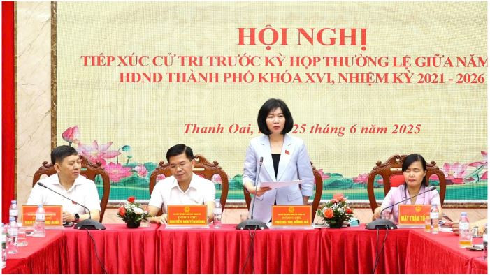 Bà Phùng Thị Hồng Hà, Phó Bí thư Thành ủy, Chủ tịch HĐND thành phố Hà Nội, phát biểu tại kỳ họp thứ nhất HĐND thành phố khóa XVII, nhiệm kỳ 2026–2031.