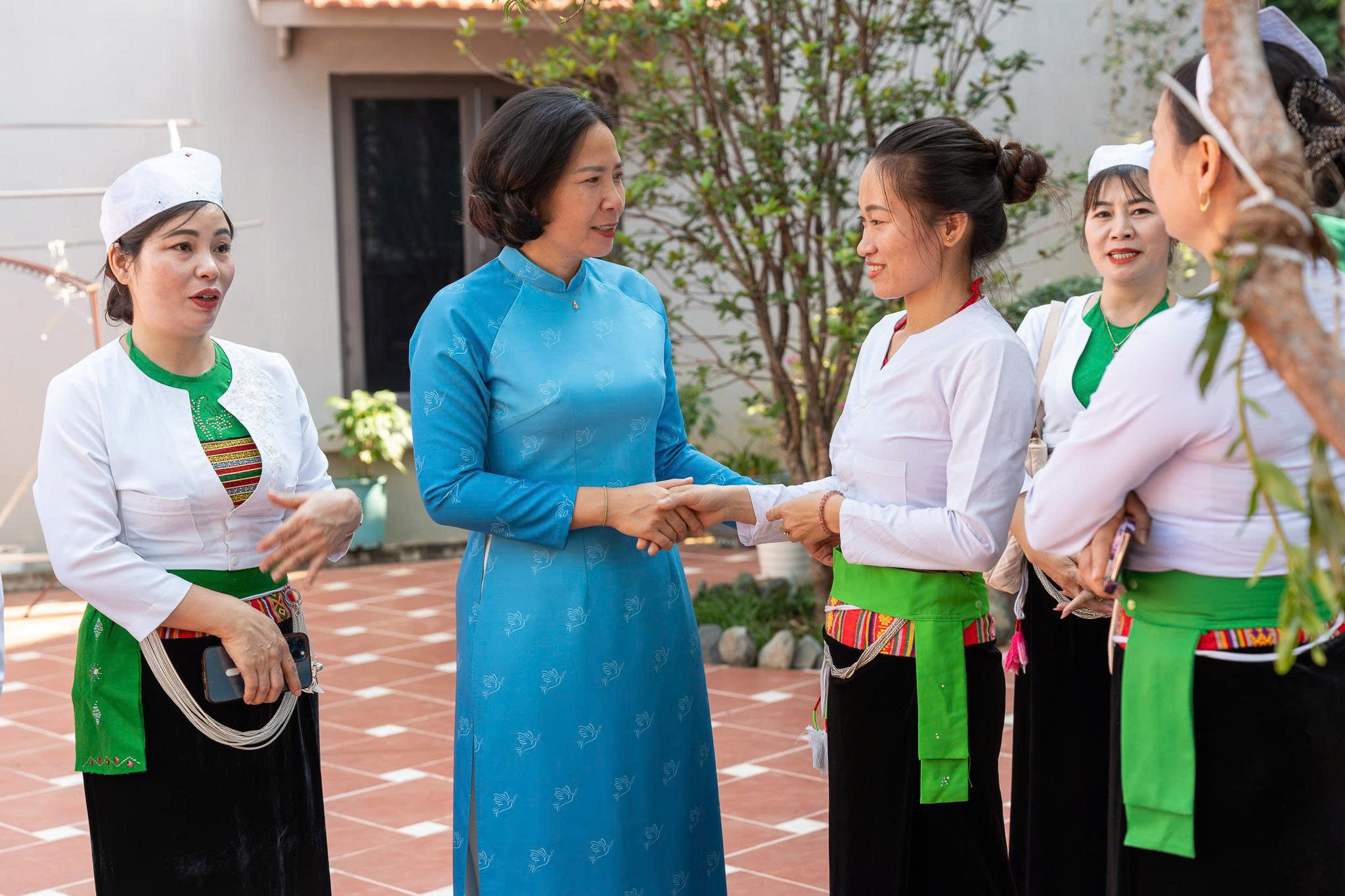 phu-nu-viet-nam.jpg