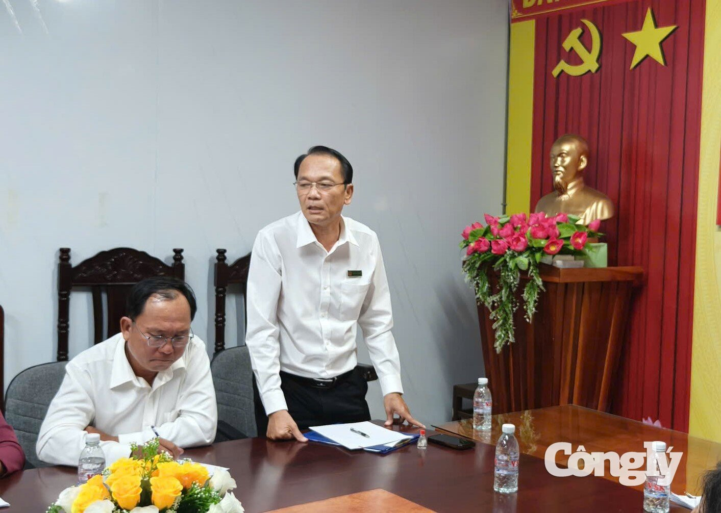 Ông Trần Văn Bình, Chánh án TAND khu vực 9 - Cà Mau phát biểu chỉ đạo hội nghị