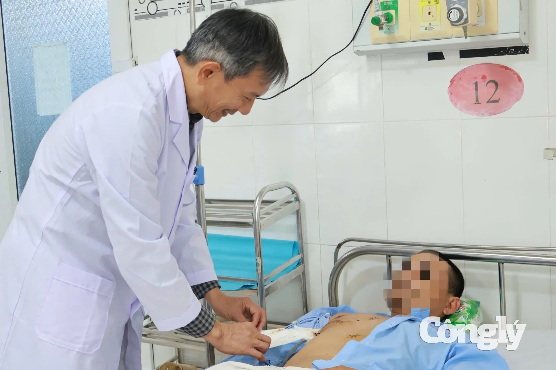 cas_benh_bi_dam_thung_tim_nguy_kich-da_lam_mo_20261021143157.webp