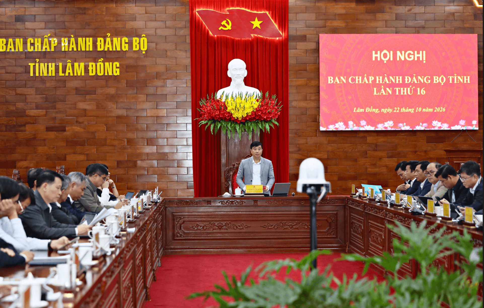 Ảnh màn hình 2026-10-22 lúc 1.02.06 CH