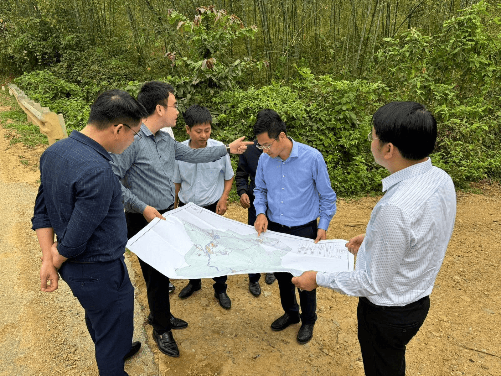 Khảo sát vùng nguyên liệu.