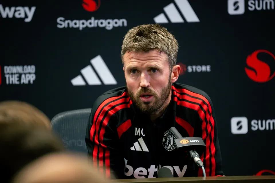 exclusive-coverage-head-coach-michael-1117899970_e72f04.webp