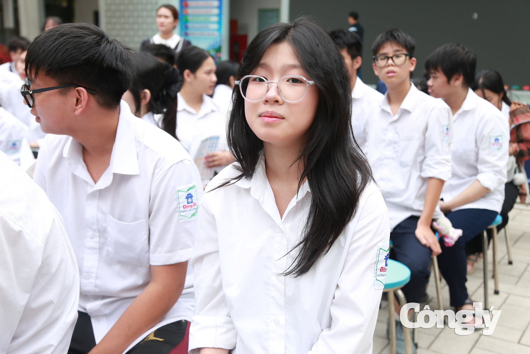 Tuyên truyền pháp luật về giao thông và bồi dưỡng kỹ năng lái xe an toàn cho gần 1.000 học sinh, người dân (107)