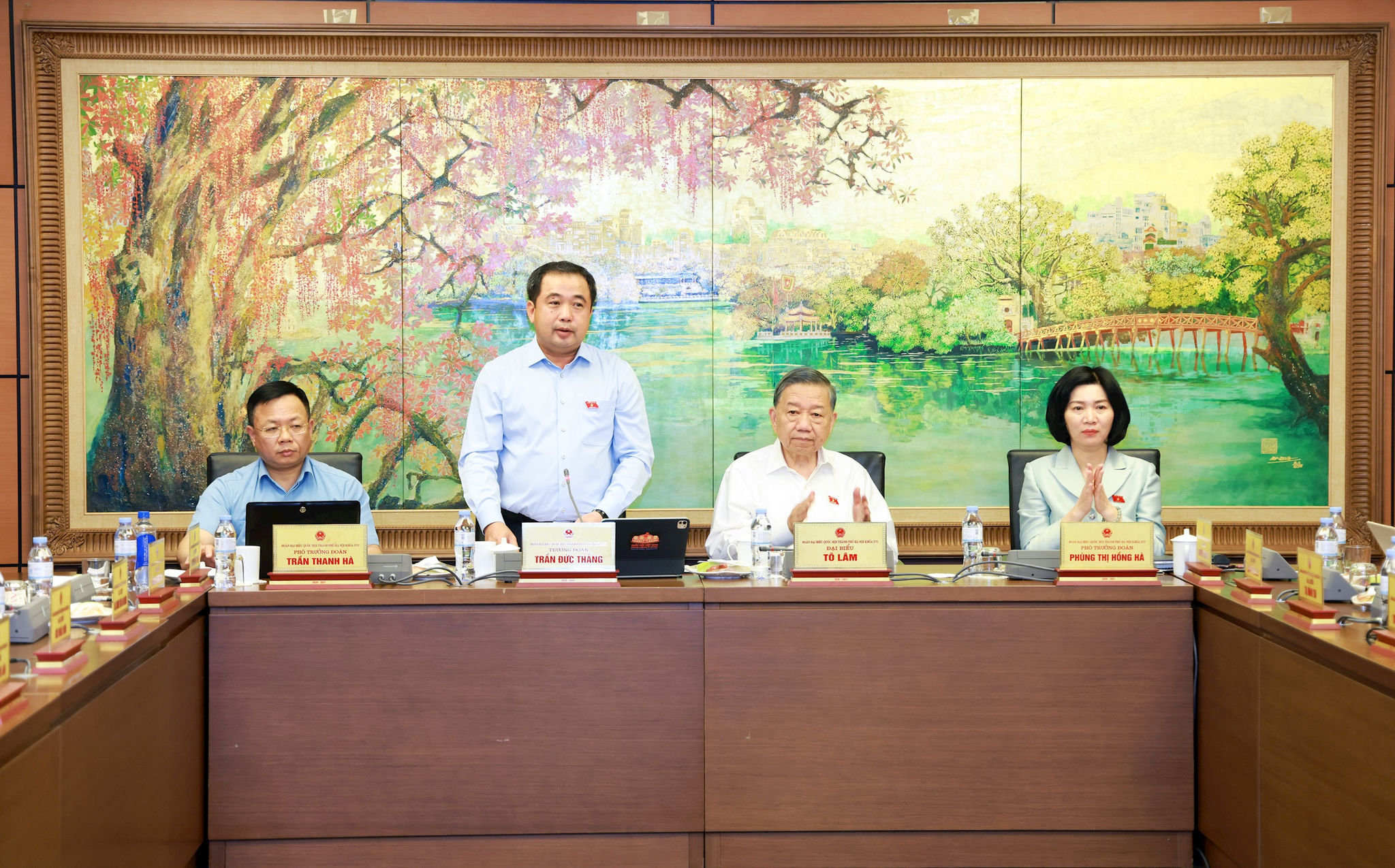 bi-thu-thanh-uy-ha-noi.jpg