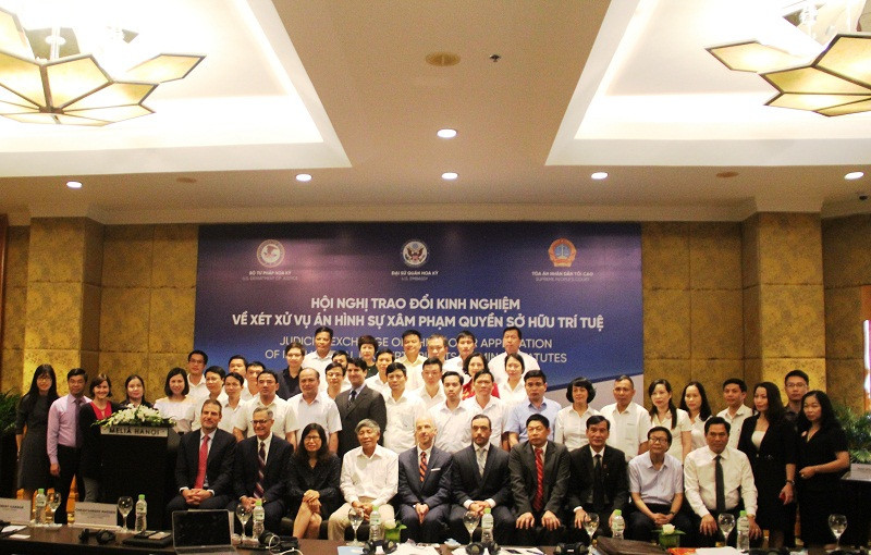 congly-vn_hoi-nghi-trao-doi-kinh-nghiem-ve-xet-xu-vu-an-hinh-su-xam-pham-quyen-so-huu-tri-tue-hinh-anh2739882756 (1)