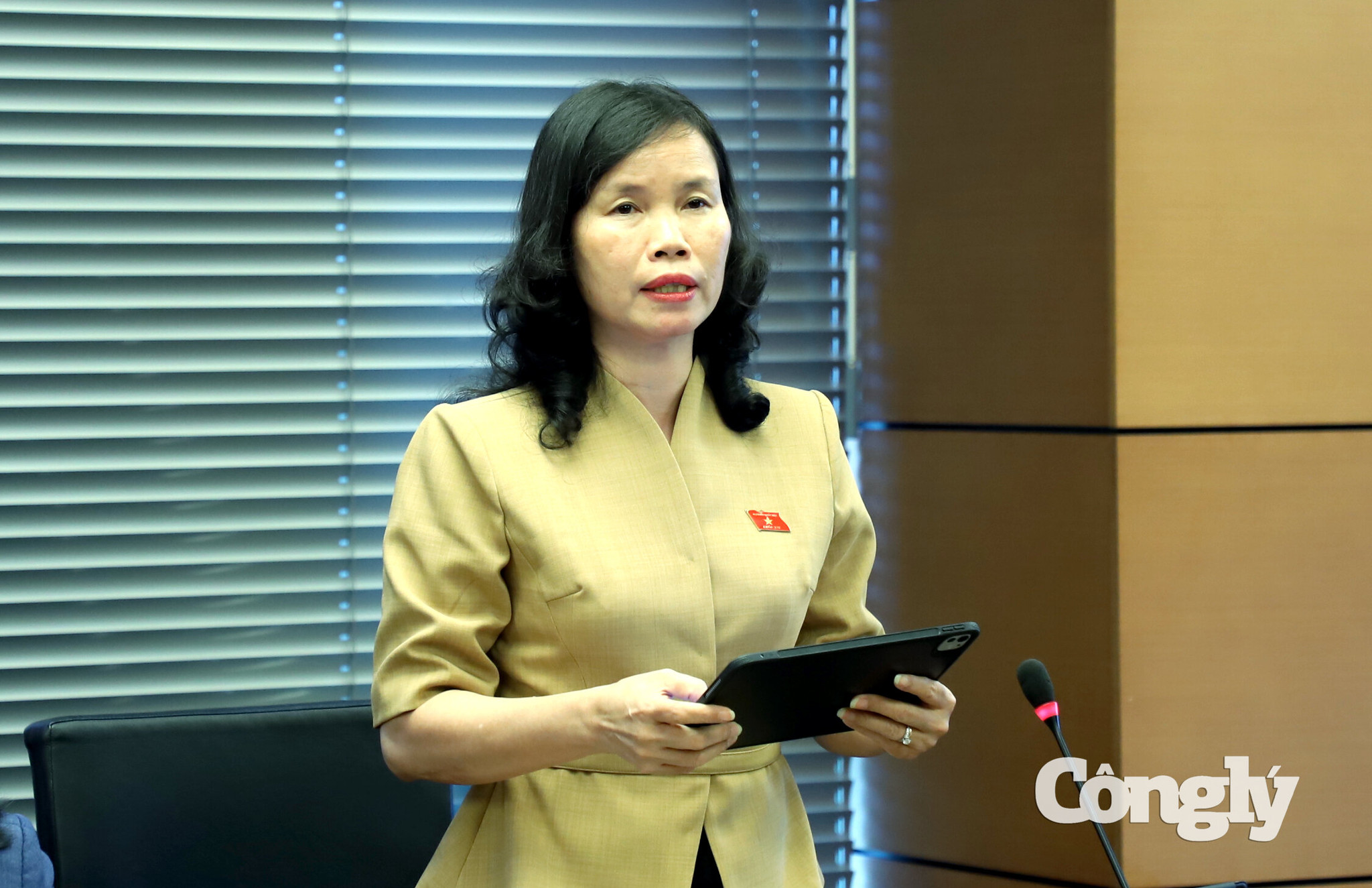 db-hoang-thi-tho.jpg