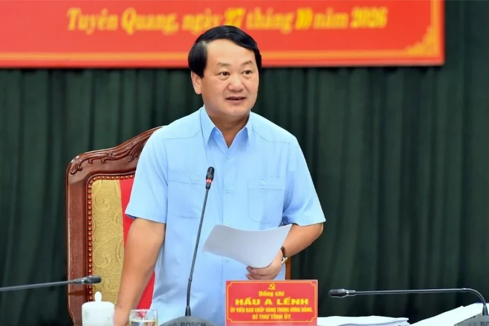 Bí thư Tỉnh ủy Tuyên Quang Hầu A Lềnh kết luận cuộc họp